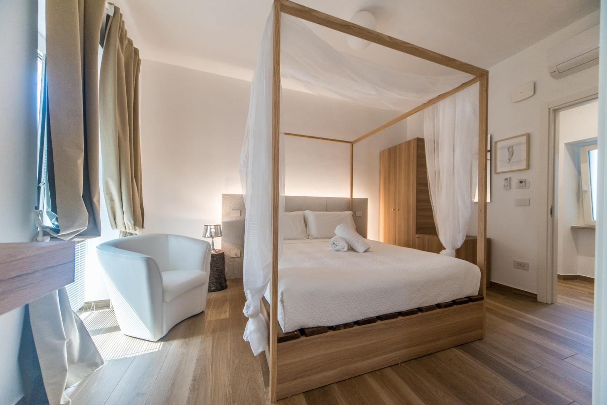 Suite Santa Chiara Trani Szoba fotó