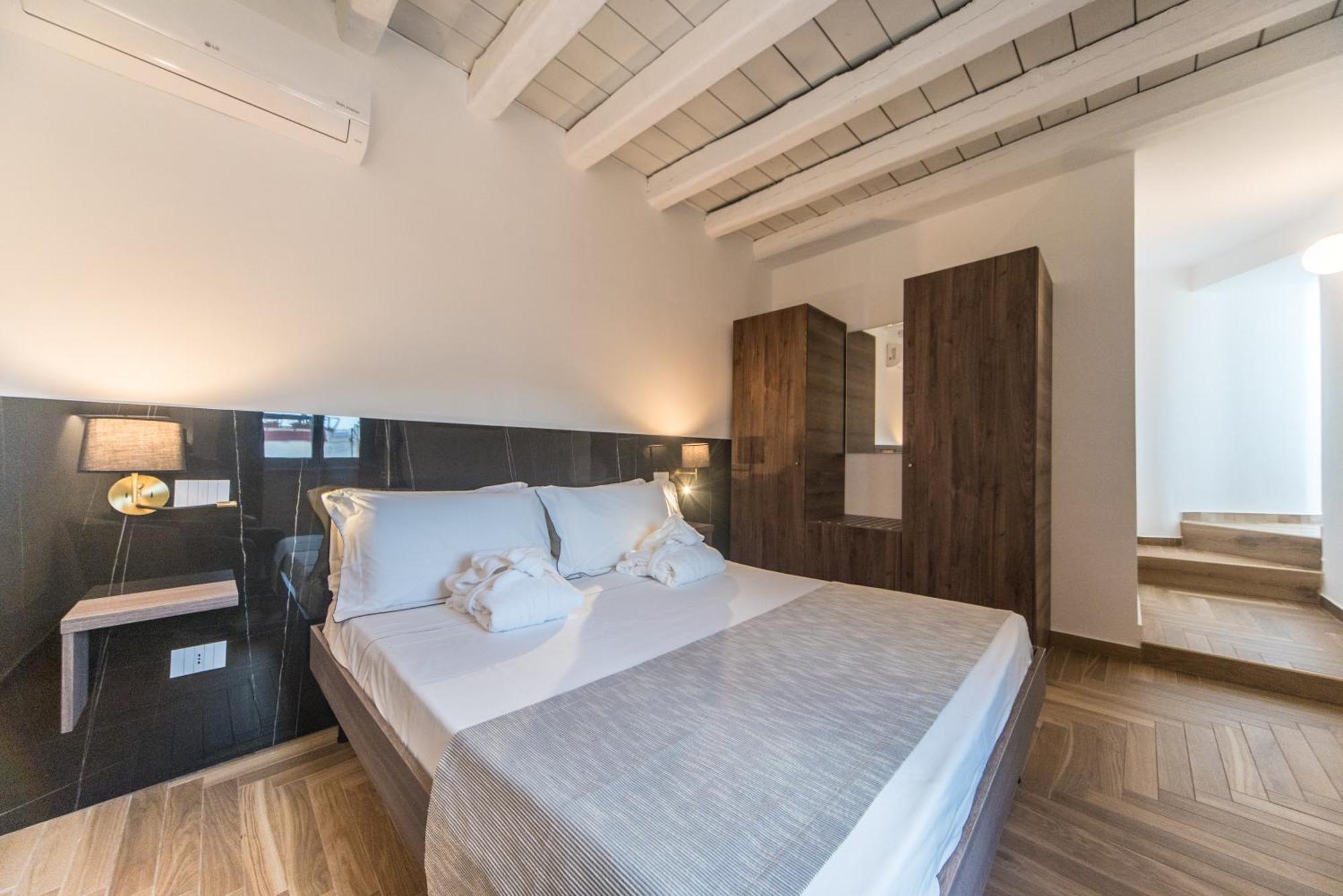 Suite Santa Chiara Trani Szoba fotó